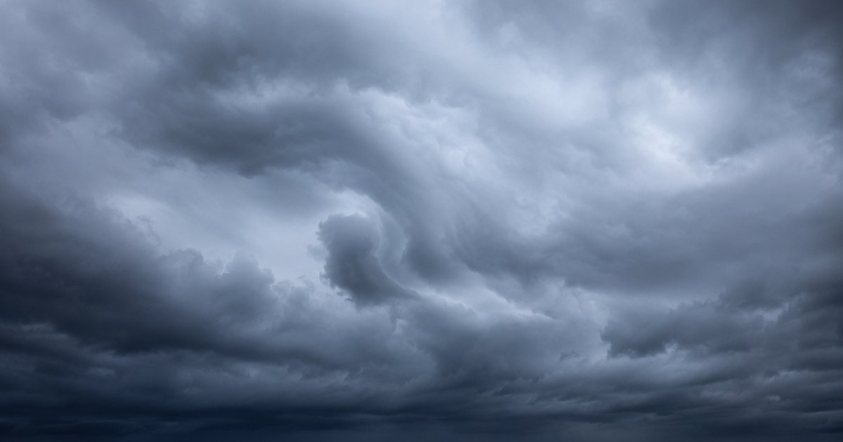 2つの台風が近づくと、どうなる？