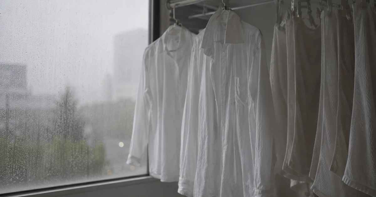梅雨の時期に洗濯物が乾きにくい理由